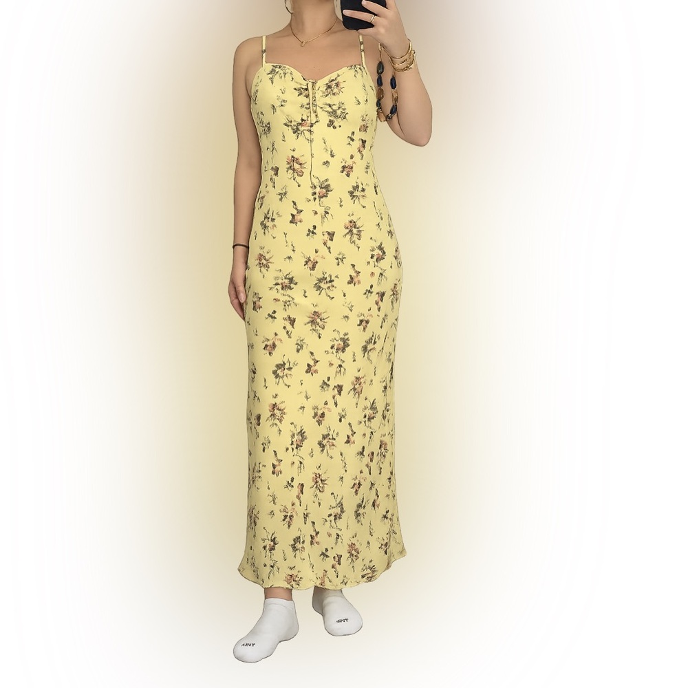 Yellow Floral Maxi Dress - Brand: Abercrombie & Fitch- size‎ Medium